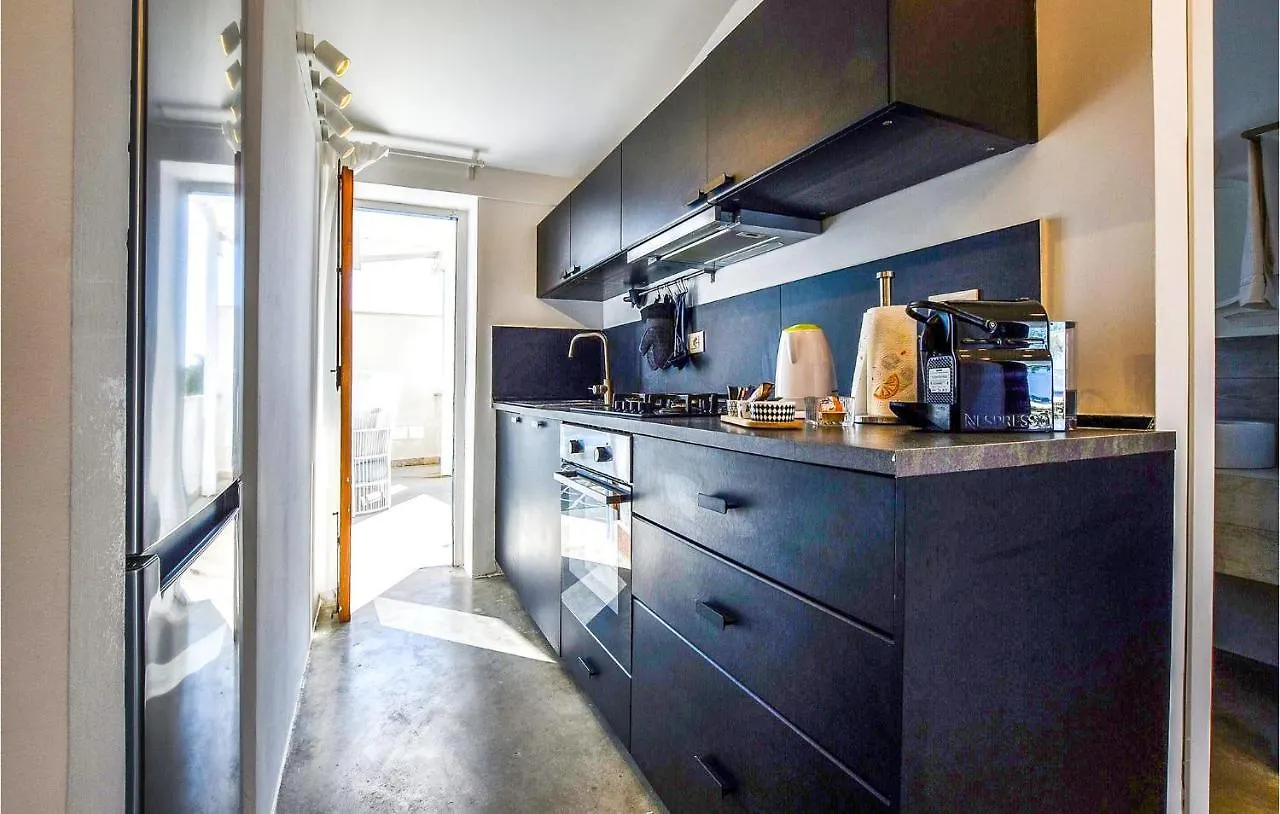 Holiday home Cozy Home In Balestrate With Kitchen