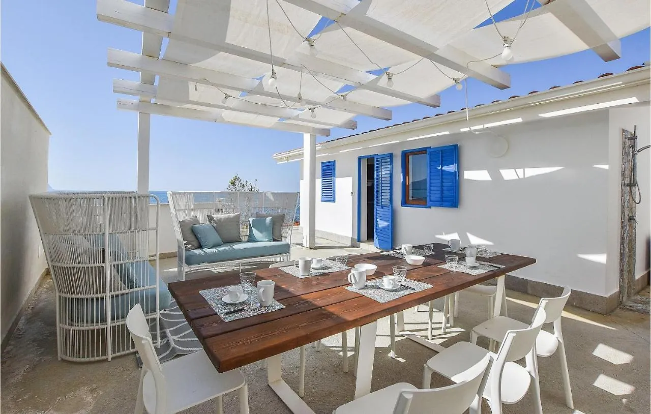 Cozy Home In Balestrate With Kitchen Holiday home