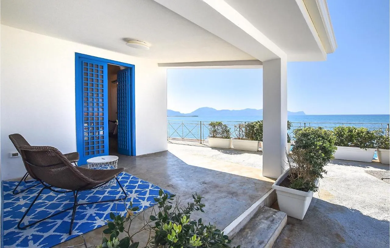 Cozy Home In Balestrate With Kitchen 0*,  Italien