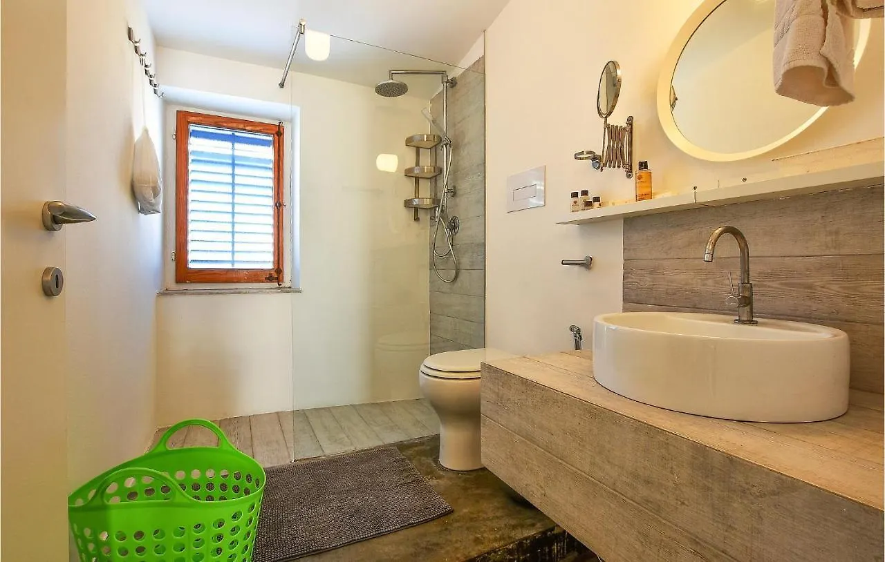 Semesterbostad Cozy Home In Balestrate With Kitchen